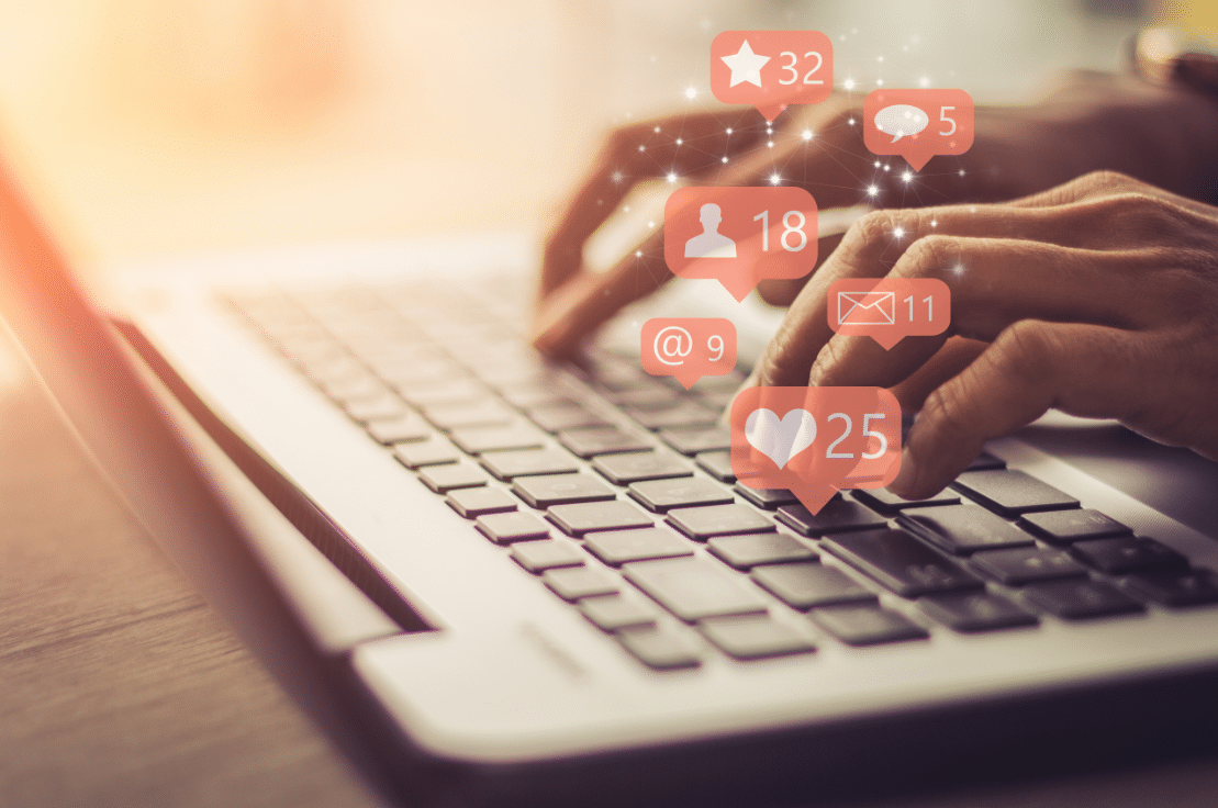 Social media manager tracking metrics online